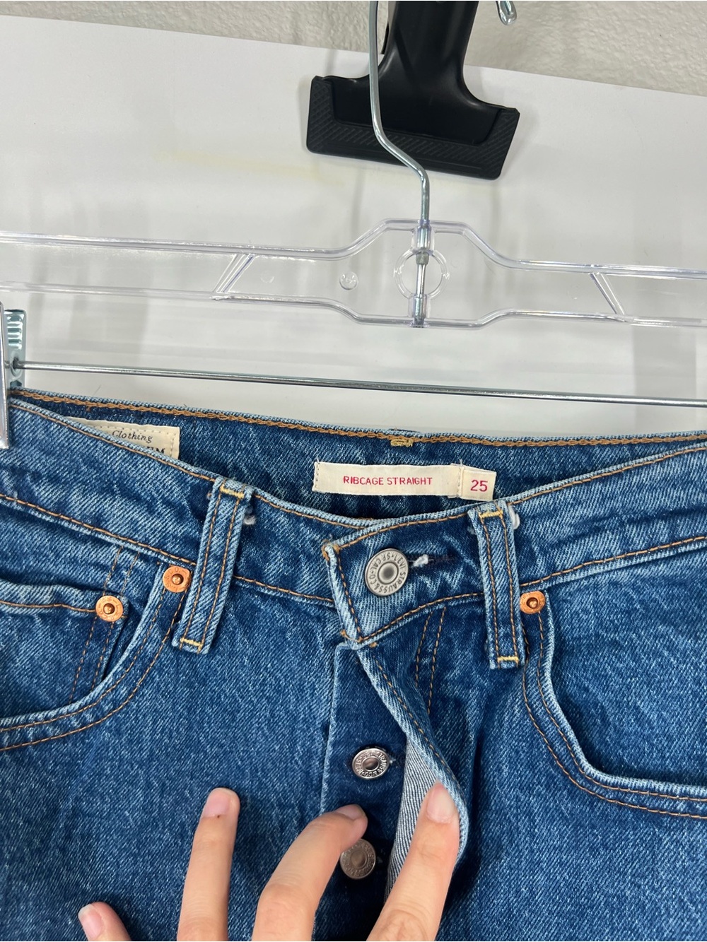 Levi’s Ribcage Straight Button Fly Jeans High Rise - Picture 3 of 8